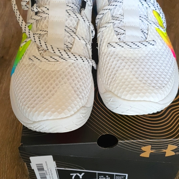 Under Armour Embiid One Basketball Shoes - Picture 5 of 10